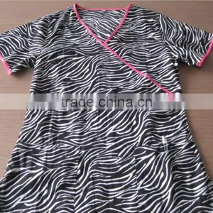 Y Neck Trim Scrub Top Could be in Dyed and Printing Color thumbnail-1