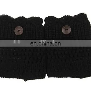 2016 Trendy Crochet Flower Boot Toppers With Wood Buttons thumbnail-4