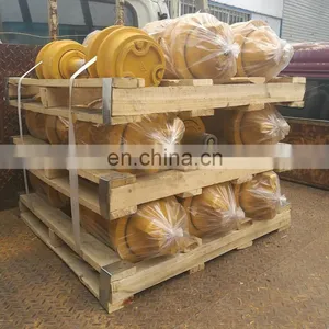 SD22 Track Roller SHANTUI Bulldozer SD22 Undercarriage Spare Parts SD22 Carrier Roller SD22 Idler thumbnail-1