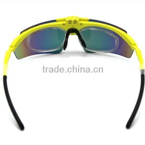 Robot Modeling Sport Ski Goggles thumbnail-1