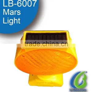 LB-6007 Lubao Polycarbonate Solar LED Traffic Warning Barricade Light On Sale thumbnail-5