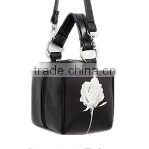 Trendy Handy Lightweight Leather Bag For Young Girls thumbnail-1
