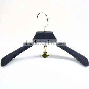 Plastic Rubber Coated Hanger for Clothes thumbnail-2