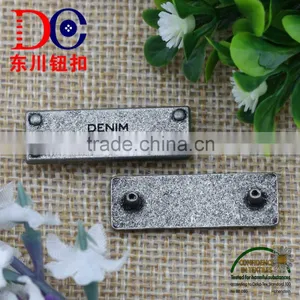 High Quality 2 Holes Engraved Brand Logo Metal Label Metal Plate for Clothing thumbnail-3