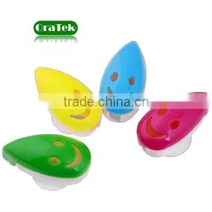Smiling Face Toothbrush Holder thumbnail-1