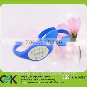 Wholesale Waterproof Silicone Sport Bracelet/RFID Bracelet thumbnail-1