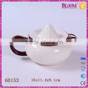 White Small Ceramic Apple Decal Desgin Manual Juicer thumbnail-3