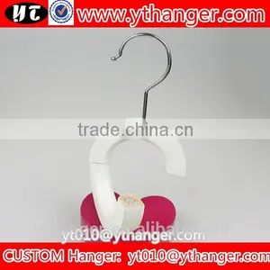 YY0544 High Quality White Wooden Ring Hanger for Jeans Ring Scarf Hanger thumbnail-2