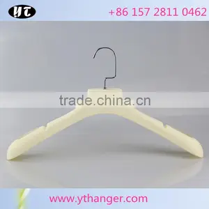 Plastic Hanger With Rubber Coated Anti-slip Surface Rubber Hanger for Clothes thumbnail-2