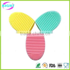 Silicone MakeUp Brush Egg for Brush Cleaning thumbnail-2
