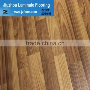 8mm Timber Laminate Wood Floor thumbnail-1