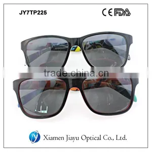 2016 New Design Coloful Fashion Polarized Sunglasses With OEM LOGO Quality Choice thumbnail-1