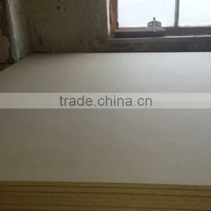 9m12mm15mm18mm E1 and E2 Grade Chipboard/particle Board-Green Core Moistureproof Particle Board thumbnail-1