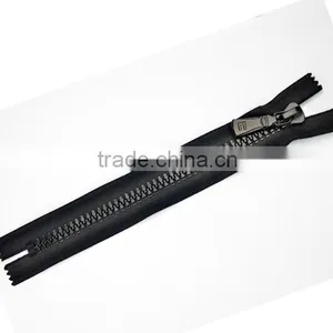 2016 Hotsale Heavy Duty Ykk Plastic Zipper in Shenzhen thumbnail-5