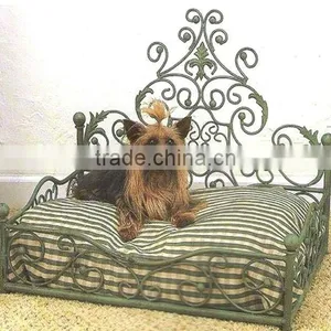 Metal Animal Bed thumbnail-1