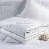 High Quality And Fashionable Polyester Quilt/Comforter thumbnail-1