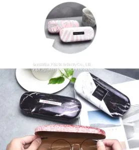 Vintage, Fashionable, Portable Sunglasses Case; Exquisite and Personalized Optical Case thumbnail-3