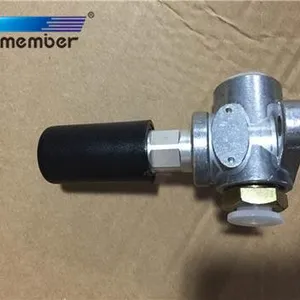 OE Member 42531611 Fuel Hand Pump Feed Pump Truck Parts 8112150615 3028655 For Iveco For SCANIA For MAN For SCANIA For RENAULT thumbnail-2