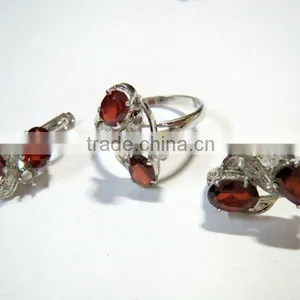 Natural Garnet 925 Silver Ring and Earring Set thumbnail-1