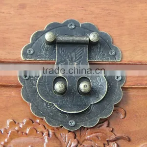 High Quality Solid Wooden Jewlery Box With Key Lock thumbnail-6