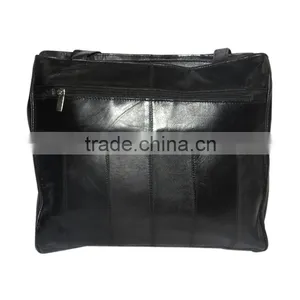 Ladies Handbag in Genuine Leather in Patchwork. thumbnail-2