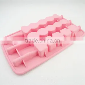 Funny Sugar-coated Berry Shaped 3 Cavity Silicone Ice Tray Mold With Sticks thumbnail-4