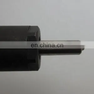 Genuine Sinotruk HOWO Truck D12 Engine Parts VG1246080036 Fuel Injector thumbnail-4