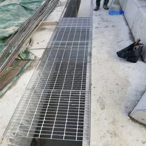 Factory Direct Supply Hot Dip Galvanized Steel Grating Heavy Duty Welded Metal Bar Grating for Industrial Floor and Trench thumbnail-4
