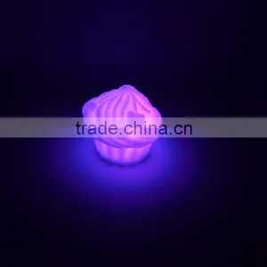Colour Changing Led Light Toys Plastic Vinyl Icecream Shaped Toys thumbnail-2