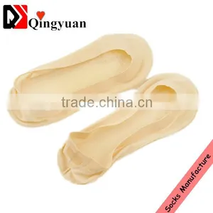 Top Quality New Style Invisibility Anti-slip Design Socks for Women thumbnail-3