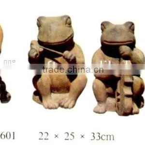 Cast Iron Frog Statue thumbnail-1