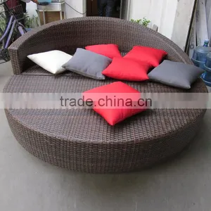 00 Outdoor Furniture Comfortable Round Handmade Rattan Garden Sunbed Sofa Bed YPS058 thumbnail-5