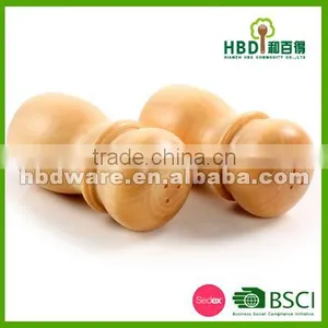 2016 High Quality 2 Pcs Wooden Salt and Pepper Shakers thumbnail-2