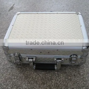Aluminum Tool Case With Tool Pallet thumbnail-1