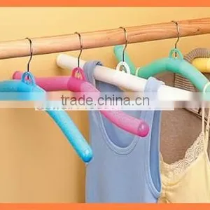 Bendable Foam Hanger thumbnail-1