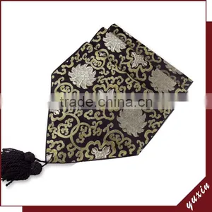 Super Quality Most Popular Decorative Laser Cut Felt Table Runner TR1-016 thumbnail-1