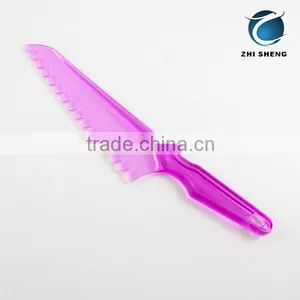 Plastic Vegetable Knife thumbnail-1