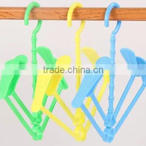 Space-saving Hook Hanger Clothes Shoes Organizer Magic Clothing Rack Portable Folding thumbnail-6