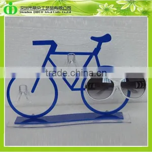 DDU-0010 ISO9001 Chinese Factory Produce Bicycle Shaped Acrylic Sunglasses Display thumbnail-1