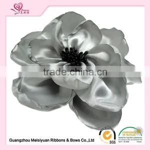Wholesale Cheap Customized Handmde Fabric Flowers for Clothing thumbnail-1