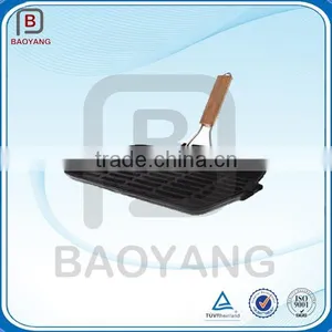 China Custom Coating Cast Iron Fry Pan With Wood Handle thumbnail-1