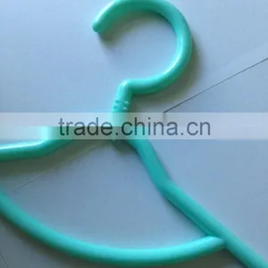Revolve Plastic Hanger Color Plastic Hanger thumbnail-2