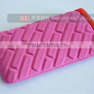 Wholesale Colourful Lightweight Portable Waterproof Neoprene Phone Case thumbnail-4
