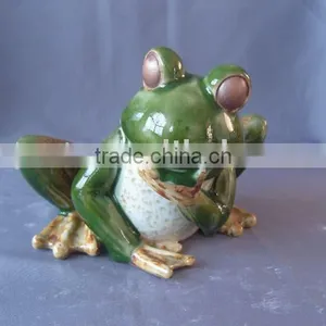 Porcelain Garden Frog thumbnail-1