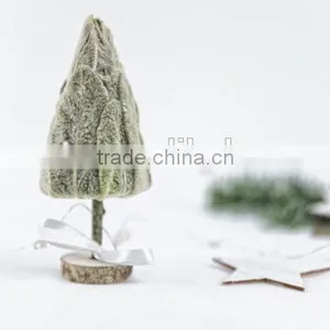 Mini Christmas Tree thumbnail-1