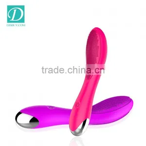 China Hot Selling Sex Products Rechargeable Massagers Women Vibrators thumbnail-3