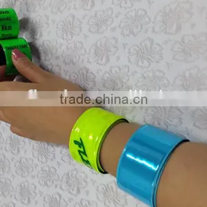Popular Colored Printed Reflective Slap Bracelet for Running thumbnail-1