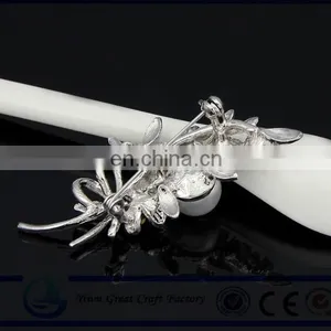 The Geometry of the Fashion Jewelry Silver Crystal Crystal Mosaic Full Brooch thumbnail-2