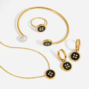 Minimalist Waterproof Stainless Steel Gold Necklace - Exquisite Jewelry Design thumbnail-3