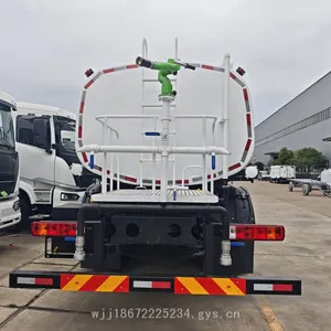 Jiefang 6*4 Rear Dual-axle Export-type 22-cubic-meter Sprinkler Truck, All-round Performer for Sprinkling, Dust Suppression, Flower Watering and Water Supply thumbnail-4